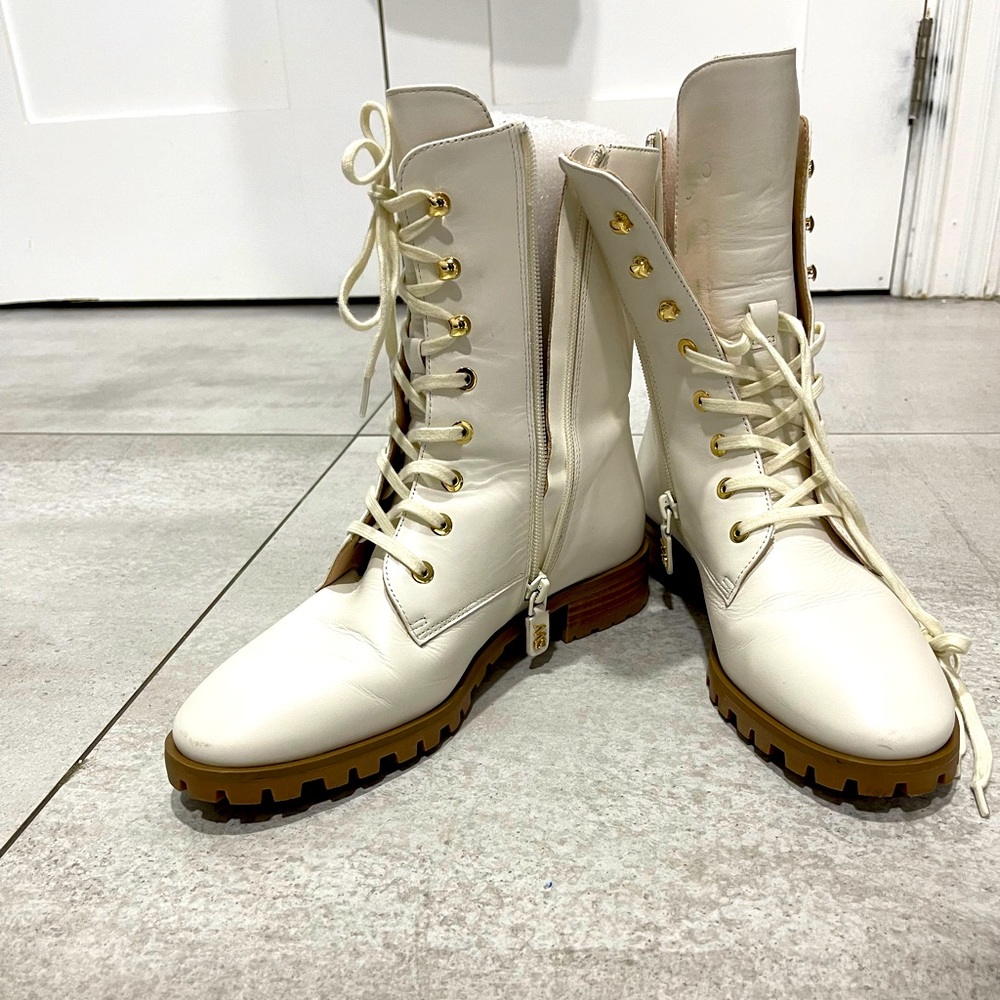 Stuart Weitzman Boots